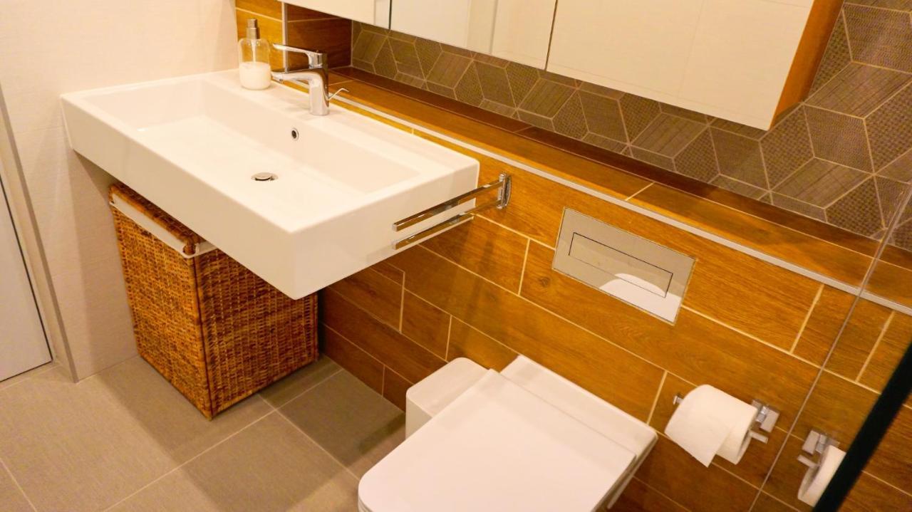 Апартамент Жасмин С Частен Гараж - Jasmin Apartment With Private Garage Varna Exteriér fotografie